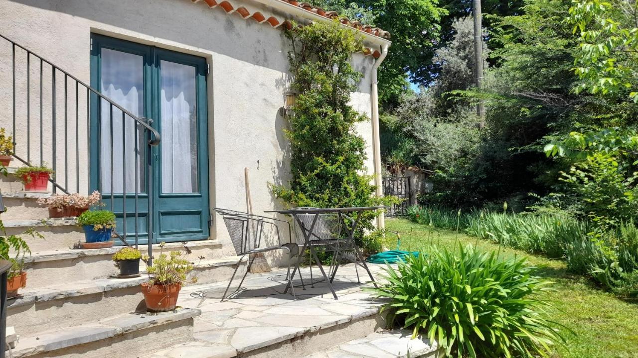 Studio Apartment In Bargemon Exterior photo